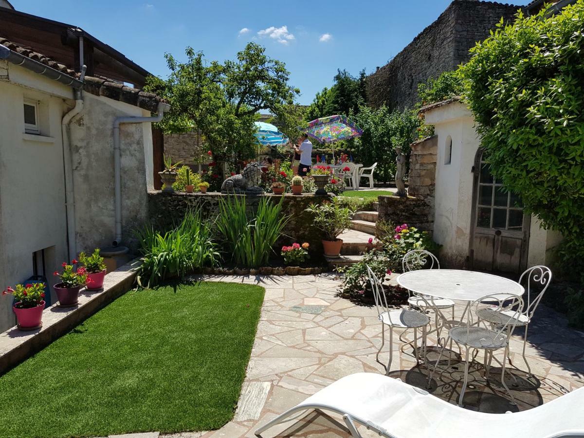 Tournus Belle Maison Vue Sur Saone Buitenkant foto